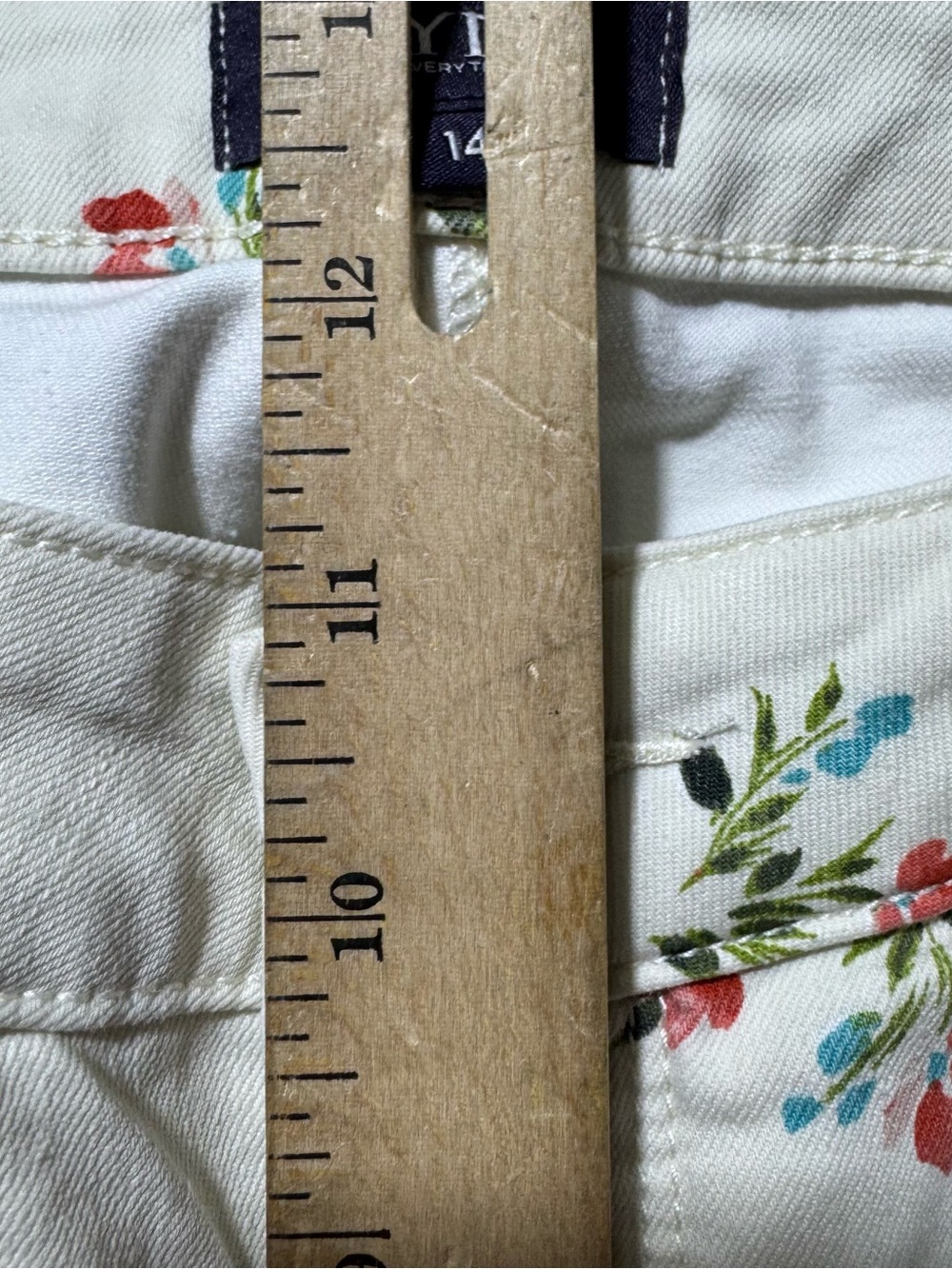 NYDJ Jeans Womens 14 Lift x Tuck Technology Skinny Capri Floral Print White NEW - Picture 15 of 16